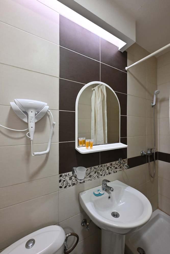 Hotel Tiski Cvet Novi Bečej Exterior foto